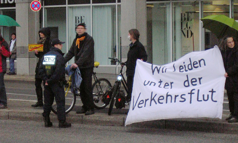 Wir leiden unter der Verkehrsflut Feinstaubdemo 21 04 12