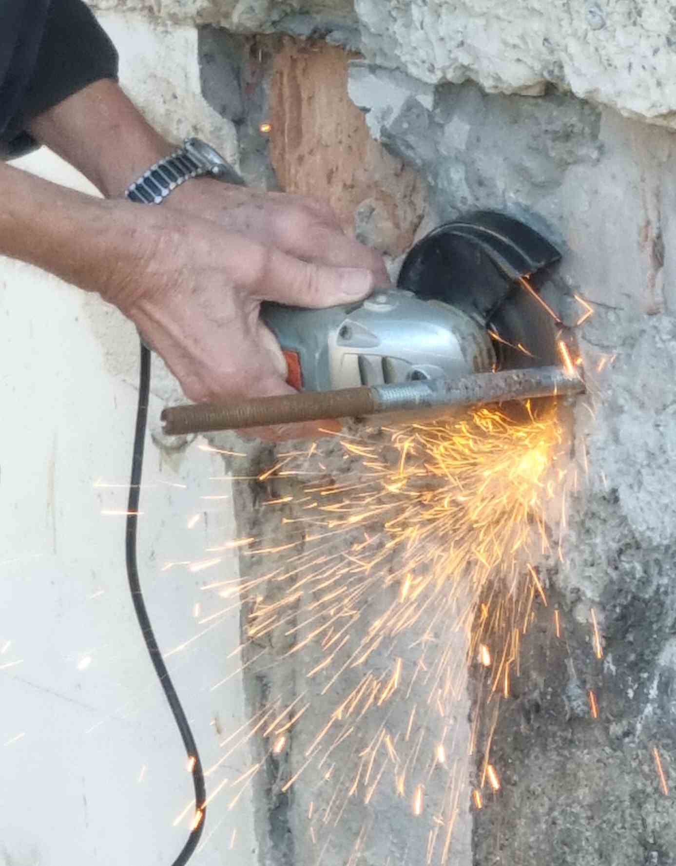 03 26 aus dem Funken schlägt die Flamme