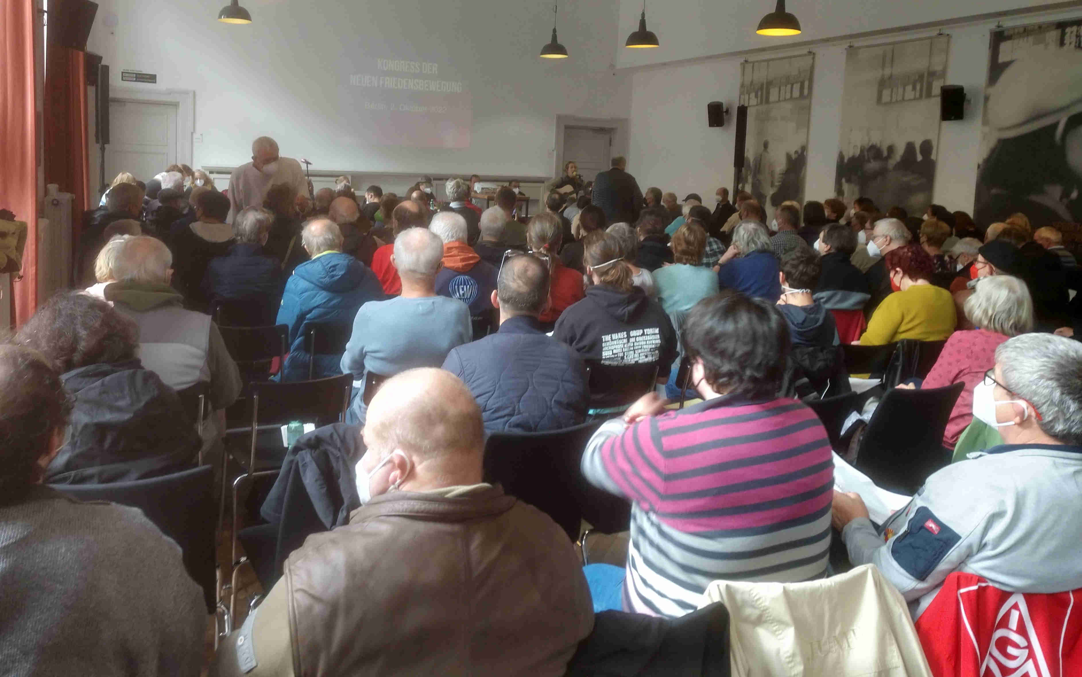 Berlin KongressNeueFriedensbewegung 2.10.22 01