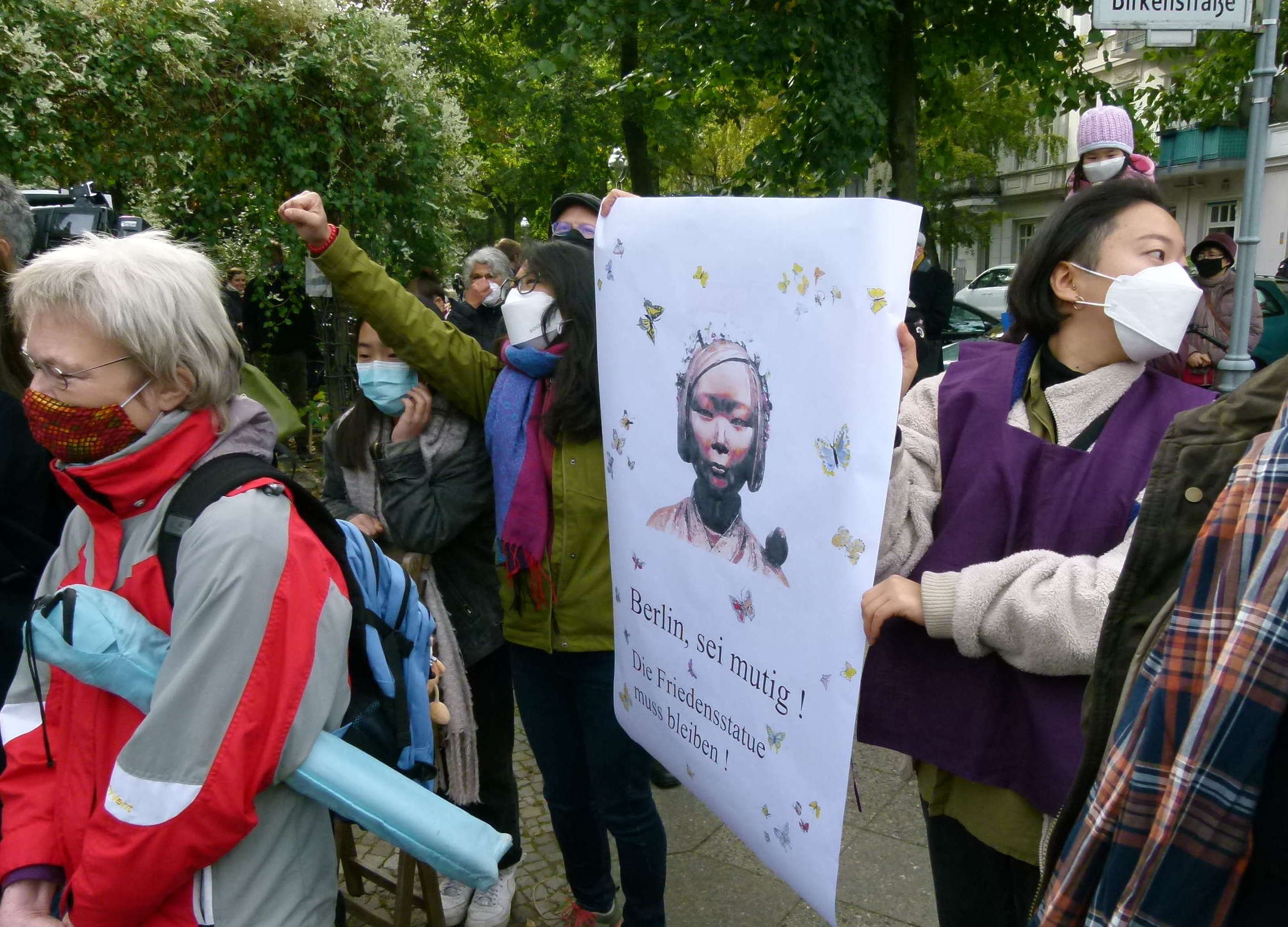 Friedensstatue Moabit PlakatFaust