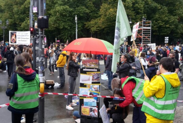 UG Berlin bei FFF Klimastreik 25.9.20 02