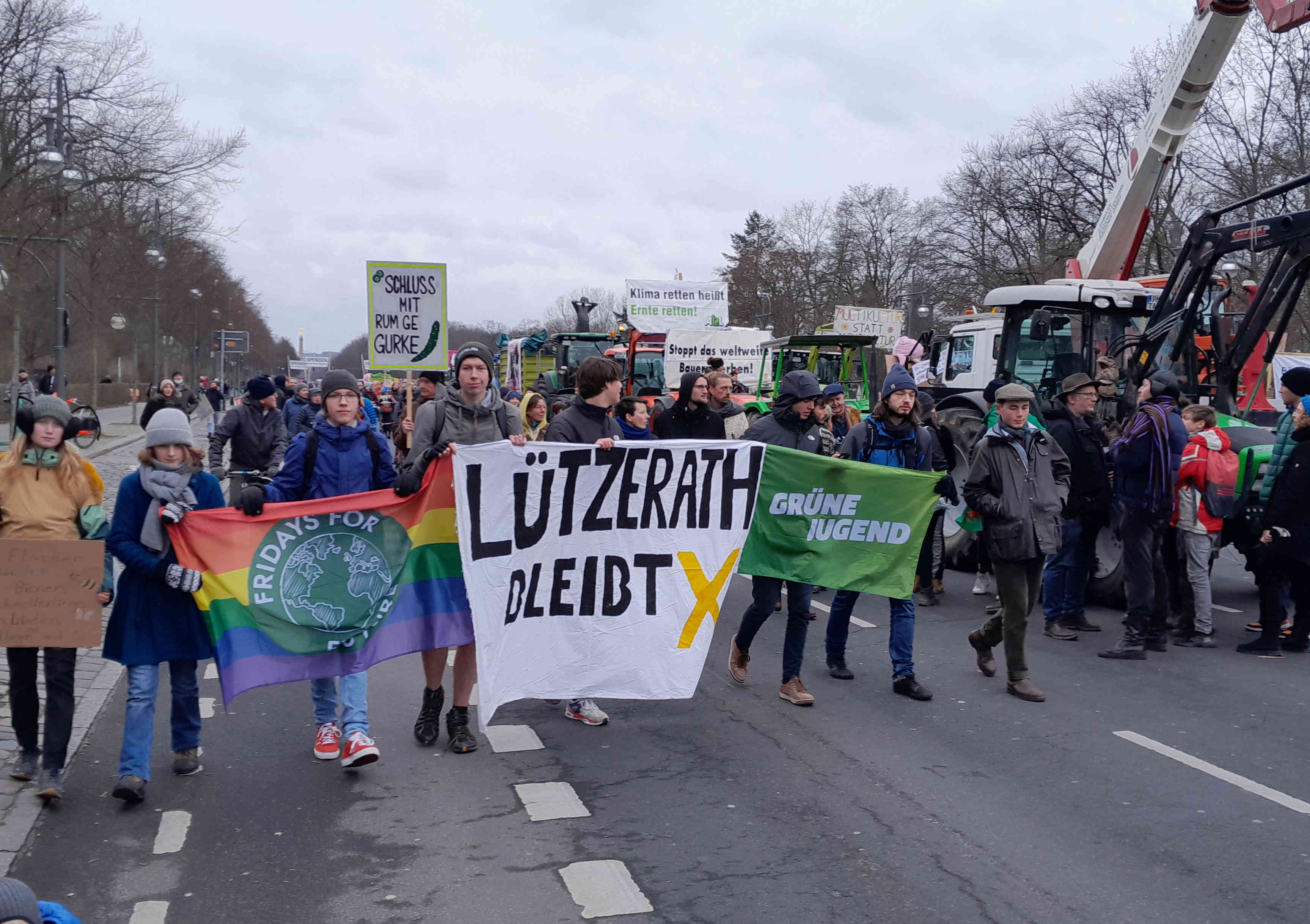 05 wirhabenessatt demo berlin 21.1.23.jpg