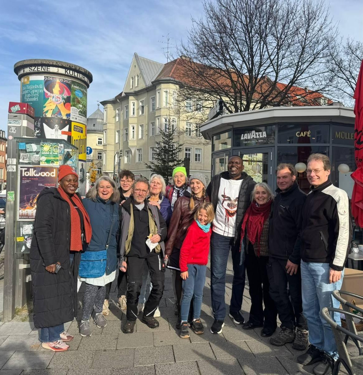 Umweltaktionstag 2025 Gruppenfoto zugeschnitten