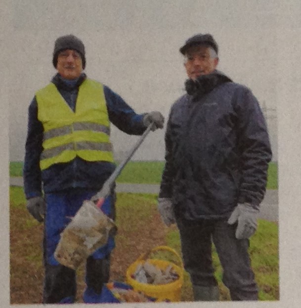 Foto Plastikmüllsammeln Ausschnitt2